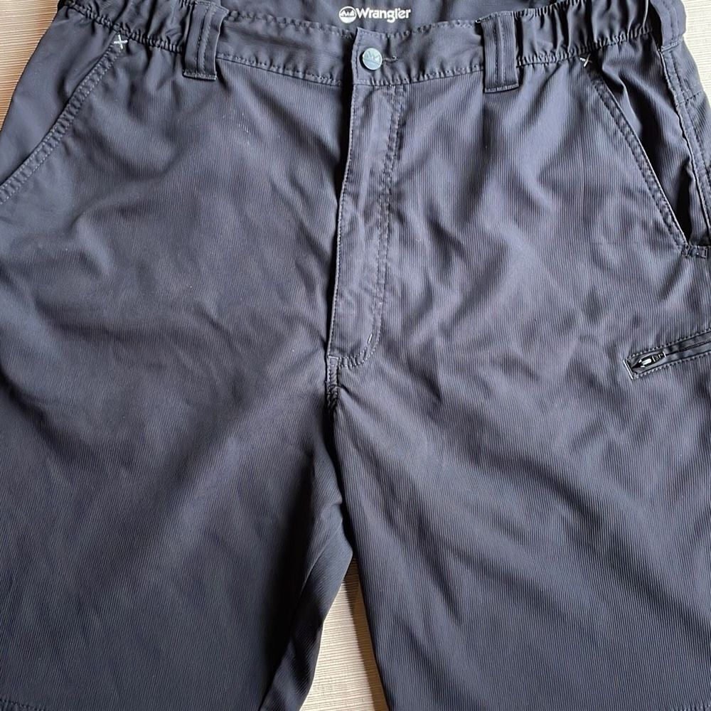 Wrangler Black Dress Shorts Sz 38 Polyester